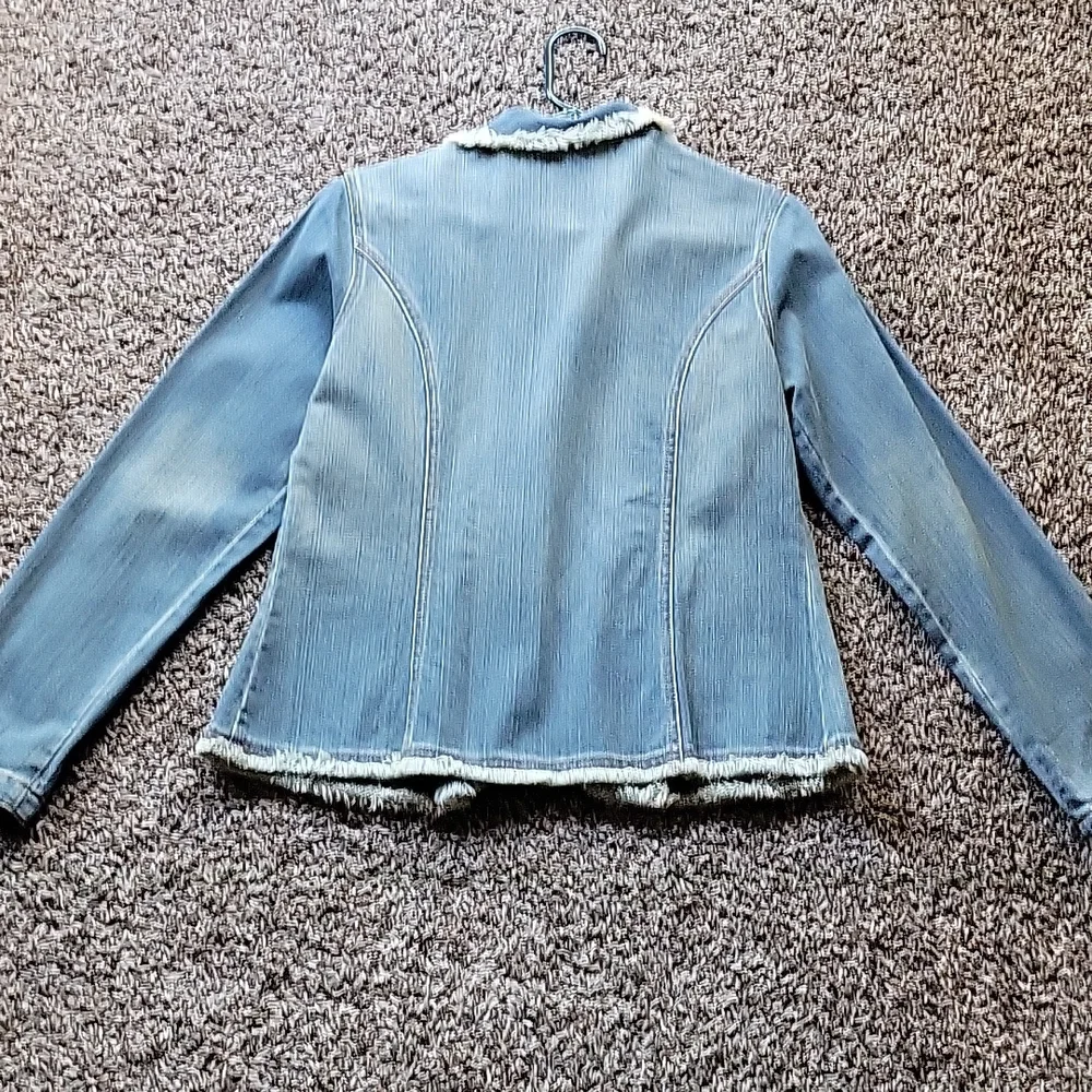Jean Jacket - Picture 4 of 4
